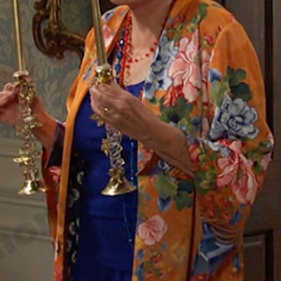 Chicos Drama Printed Floral Bell Sleeve Kimono Size 3 As Worn On TV Classy - Picture 10 of 10